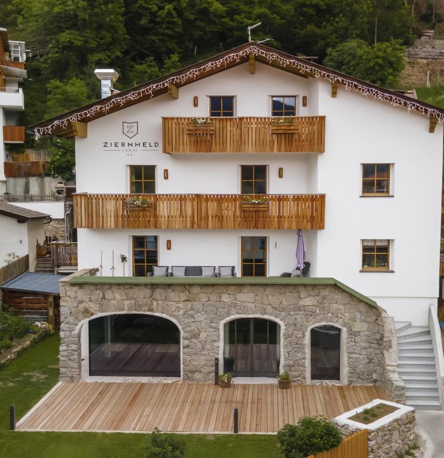 Bed and Breakfast Garni Ziernheld Mals im Vinschgau Exterior foto